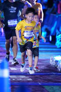 BIB: 4918, 3022
                            <button type="button" onclick="openModal(26227157)" class="btn btn-primary btn-sm float-right btn-popup" data-toggle="modal" data-target=".modal-high-quality">
                        <i class="fas fa-shopping-cart"></i> Add to Cart
                    </button>
                                            <button type="button" onclick="isThisMe(26227157, true)" class="btn btn-success btn-sm float-right btn-popup btn-isme hidden" data-toggle="tooltip" data-placement="bottom" title="นี่คือรูปของคุณใช่ไหม คลิกที่นี่เพื่อเอาเข้าอัลบั้ม">
                        <i class="fas fa-plus"></i> Add to album
                    </button>
                    <button type="button" onclick="isThisMe(26227157, false)" class="btn btn-warning btn-sm float-right btn-popup btn-isnotme hidden">
                        <i class="fas fa-ban"></i> Remove from album
                    </button>